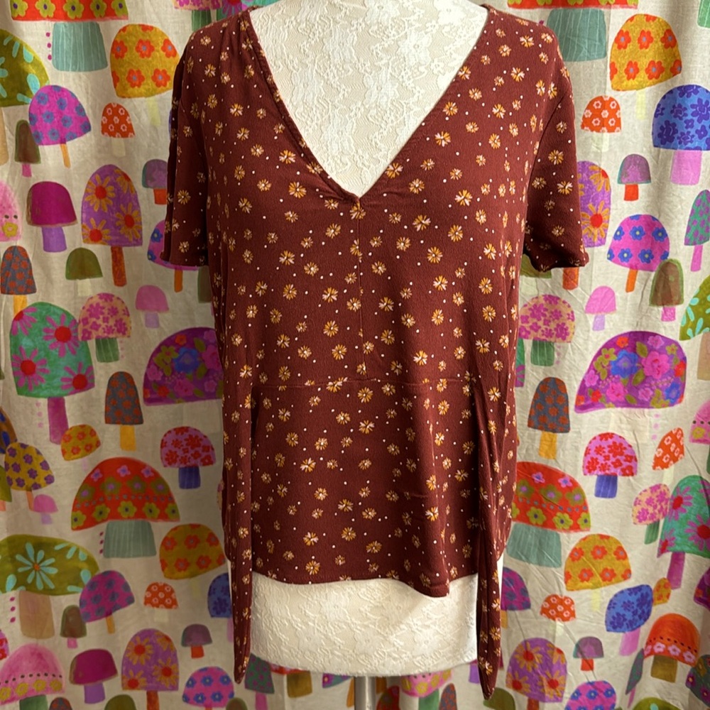14th & Union Tie Blouse. Medium